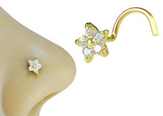 Il fiore modella 18k l'oro Diamond Nose Stud With 1.5mm 0.07ct i diamanti genuini di 4 pezzi