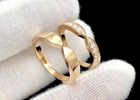 Regolazione del forcone del peso di Diamond Engagement Ring 0.30ct 3.98g dell'oro del serpente 18k