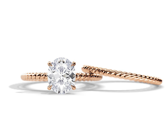 Anello di oro ovale del taglio 9K 1.5ct 6×8MM con il forcone di Moissanite che mette tipo