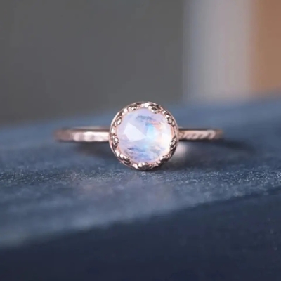 Alone Moonstone del taglio della pera dei gioielli di Rose Gold Plated 925 Sterling Silver Rainbow Faceted Moonstone &amp; anello di fidanzamento della CZ