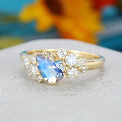 regalo antico nuziale di anniversario di promessa dell'oro giallo 14K per l'anello di fidanzamento a forma di pera di Moonstone delle donne
