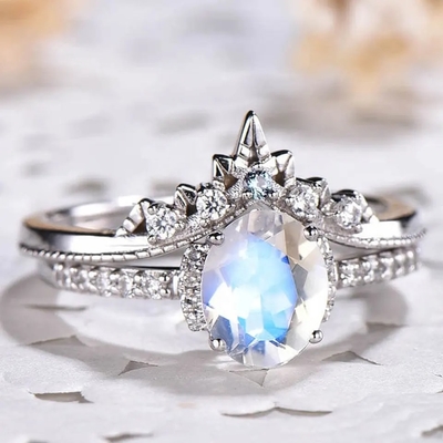 L'oro bianco Moonstone ovale Art Deco Unique Engagement Ring ha messo 925 Sterling Silver