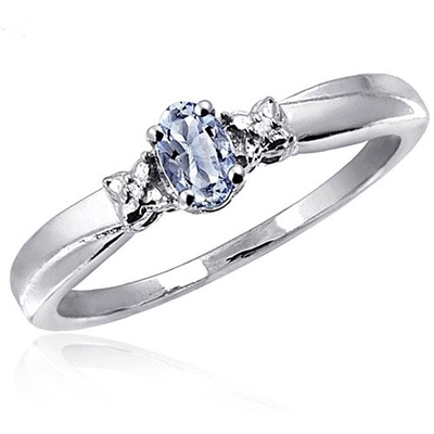 0,25 carati Tanzanite con Sterling Silver Ring Jewelry con l'accento bianco della CZ