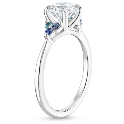 Sapphire Capella Three Stone Lab creata laboratorio CZ Ring Set con lo zaffiro creato laboratorio ovale blu di 9x7mm