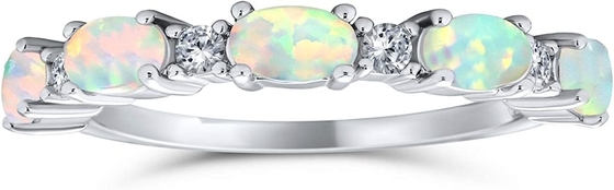 La CZ sottile accenta l'eternità che accatastabile di 1/2 il rosa blu ovale ha creato Opal Band Ring For Women