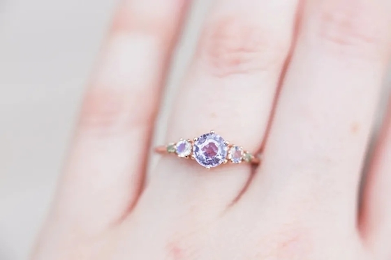 Anello naturale del quarzo della lavanda, 925 anello di pietra di Sterling Silver Rose Gold Plated cinque