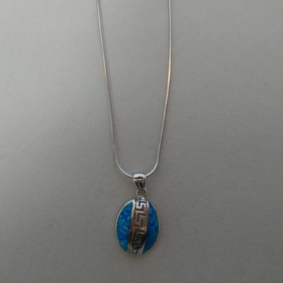 Progettazione chiave Meandros Opal Pendant Necklace With 925 Sterling Silver