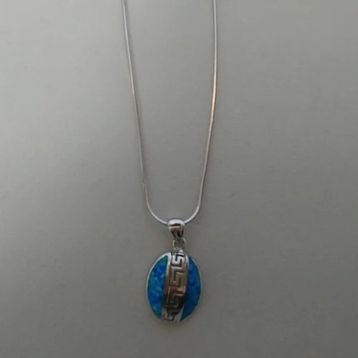 Progettazione chiave Meandros Opal Pendant Necklace With 925 Sterling Silver