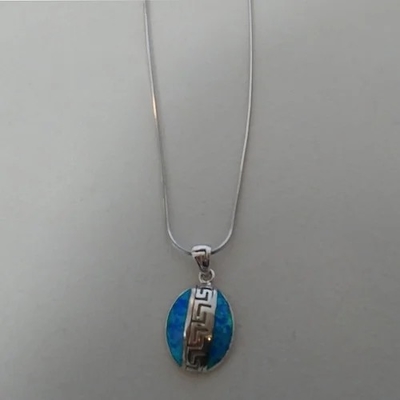 Progettazione chiave Meandros Opal Pendant Necklace With 925 Sterling Silver