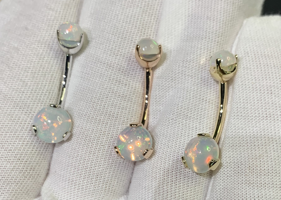 perno del naso dell'oro di lunghezza 18k di 25mm, opale di Ring Piercing With White Fir del naso dell'OEM