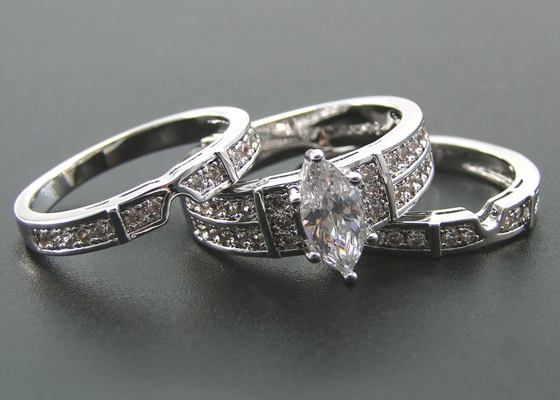 fede nuziale di impegno dell'oro di 10K 14K, ODM naturale dell'anello di diamante di 0.68ct 56pcs