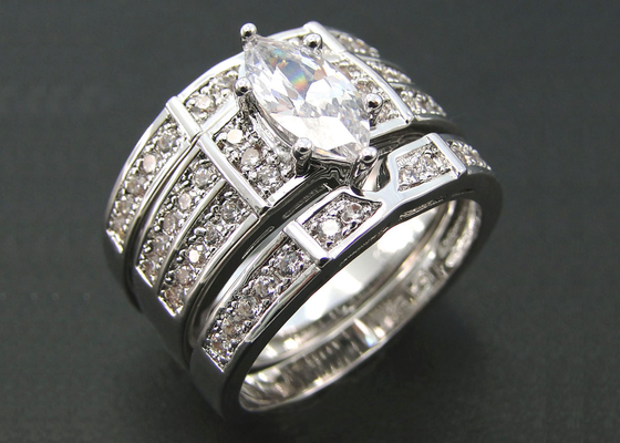 fede nuziale di impegno dell'oro di 10K 14K, ODM naturale dell'anello di diamante di 0.68ct 56pcs