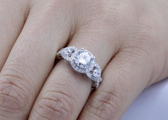 Il ODM Diamond Wedding Rings naturale, promessa dell'OEM di stile di alone suona la dimensione di 6.5mm