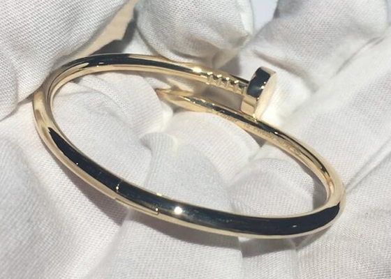 Braccialetto dell'oro giallo 18k di larghezza 3.5mm, Juste Un Clou Bangle per l'impegno