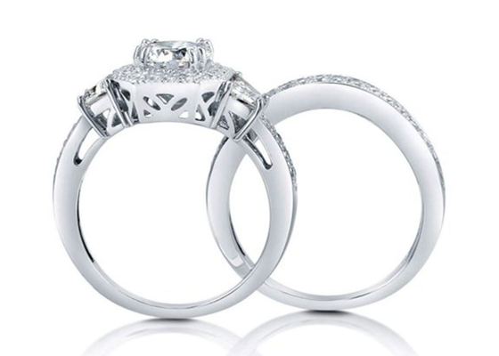 Taglio di 6.5MM 1ct Diamond Engagement Wedding Rings Round per l'anniversario