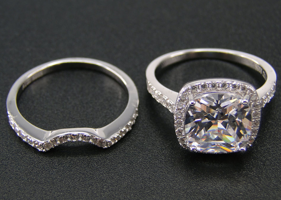 Forcone di alone 1.0ct Diamond Engagement Wedding Rings 53PCS che mette tipo