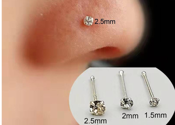 Piercing del naso dell'oro 18K di spessore 0.6mm con i diamanti di 1.25-3.0mm