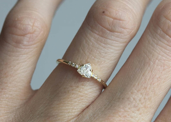 Modo Diamond Jewellery Ring reale con il ODM della pietra del triangolo di 4×4mm