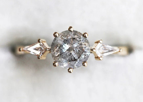 0.8ct Diamond Engagement Rings sviluppato laboratorio, OEM del ODM della fede nuziale dell'oro 9k