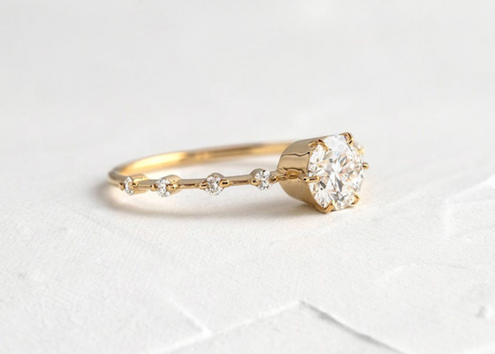 1.0ct Moissanite Diamond Rings, ODM tagliato rotondo degli anelli di fidanzamento 6.5MM