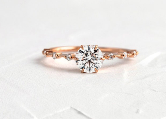 1.0ct Moissanite Diamond Rings, ODM tagliato rotondo degli anelli di fidanzamento 6.5MM