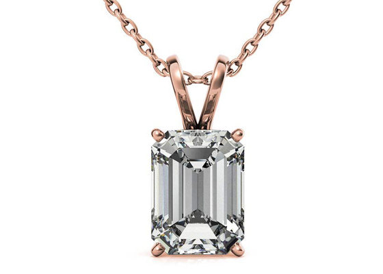 incastonatura del diametro 7×5mm delle collane dell'oro di 1.05ct Emerald Cut 14k che mette tipo