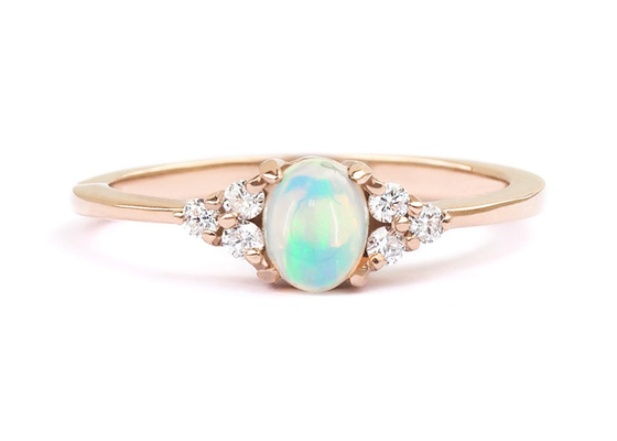 Cobochon ha tagliato l'anello di oro 9K, dimensione naturale di 0.5ct Opal Ring 5×7MM