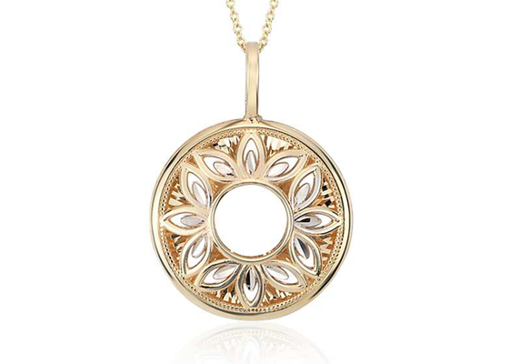 ODM dell'OEM a filigrana floreale di Diamond Pendant Necklace Yellow Gold di forma