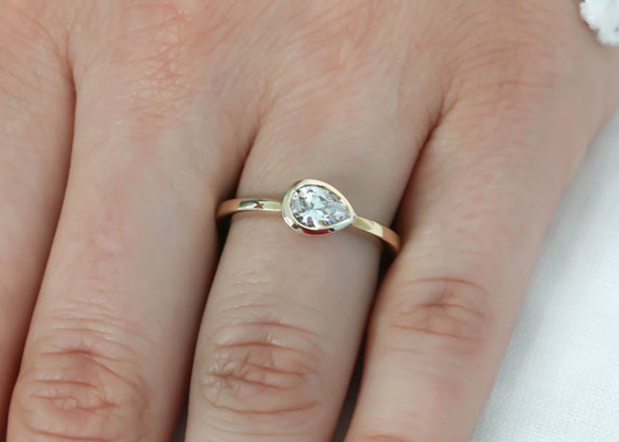 fede nuziale dell'oro giallo 0.77ct, anello di fidanzamento dell'insieme dell'incastonatura del ODM per signora
