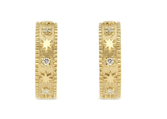 La stella ha inciso la larghezza 4MM del diametro 16MM di stile del cerchio di Huggie degli orecchini dell'oro 9K