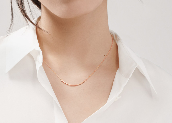 18K Rose Gold Neklace, lunghezza regolabile della collana 16-18inch del pendente di sorriso