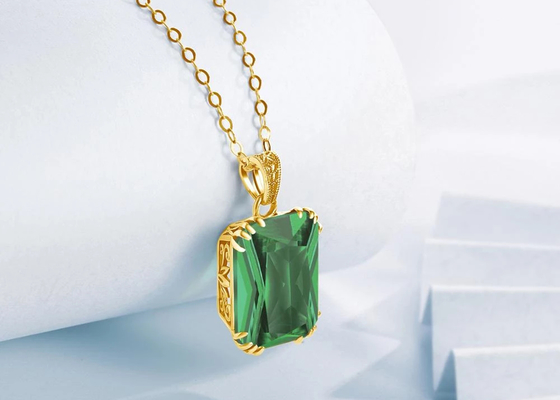 Collane d'annata 2.67ct 8×10mm dell'oro 14K con Emerald Pendant naturale