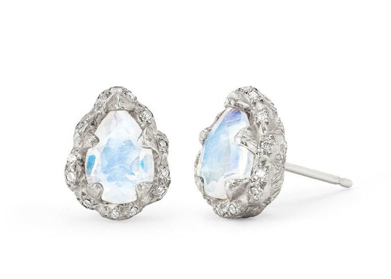 La goccia di acqua ha sfaccettato gli orecchini dell'oro 9K con il diamante reale di 6×8MM Moonstone