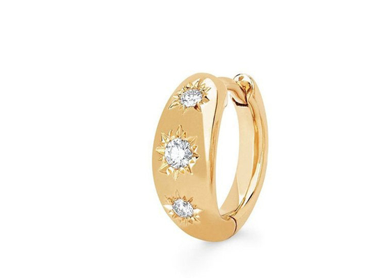 orecchini del cerchio di Huggie dell'oro di dimensione di 12mm con il taglio di giro 0.16ct CZ