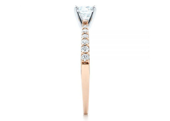 Artiglio che mette il ODM dell'OEM di dimensione di Rose Gold Moissanite Band Rings 5.5MM