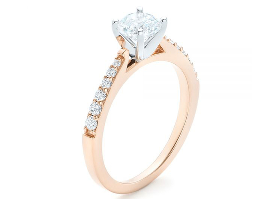 Artiglio che mette il ODM dell'OEM di dimensione di Rose Gold Moissanite Band Rings 5.5MM